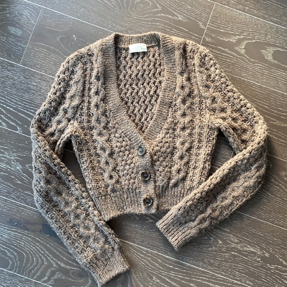 Wilfred free Adley sweater!